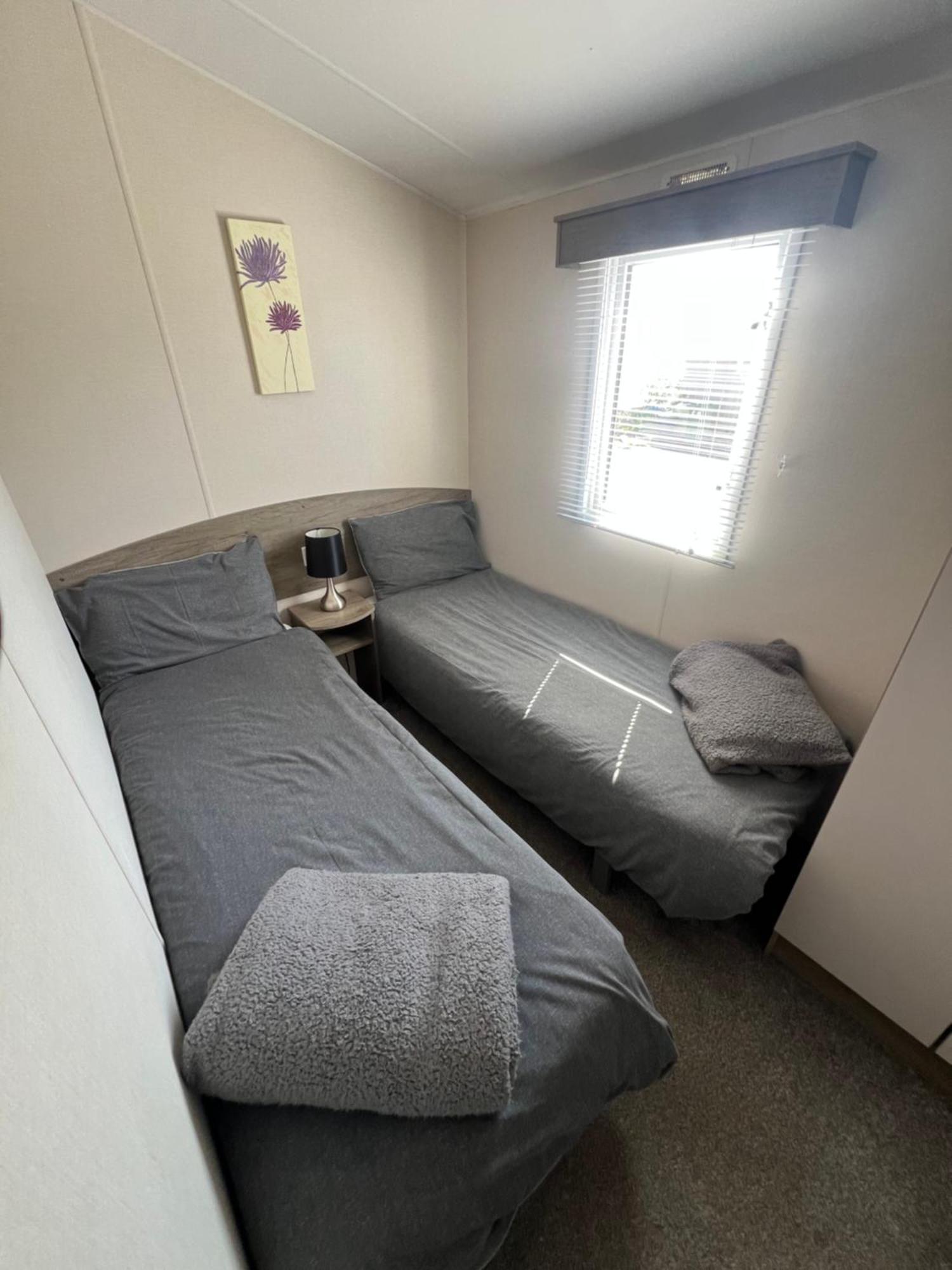 3 Bedroom Modern Caravan Sleeps Up To 8 Millom Exterior foto